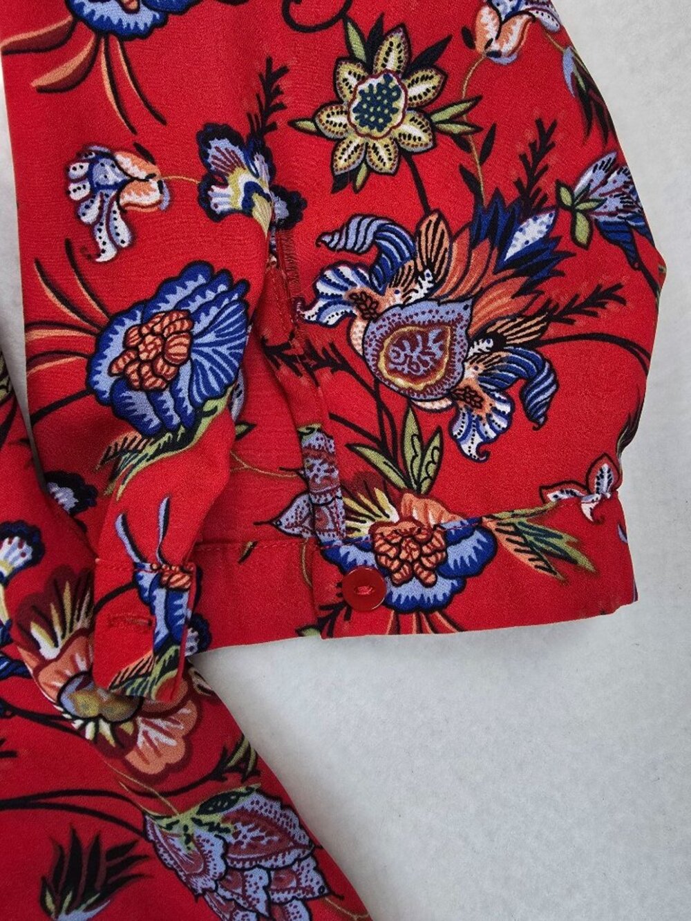 Chelsea & Theodore Red Floral Print Blouse XXL 3/4 Sleeve V-Neck Womens Top 2XL - Picture 3 of 5